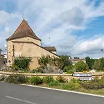 Vacation In Lacropte Near Woods * Val de Louyre et Caudeau