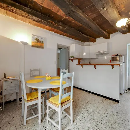 Tranquil Escape In Cendrieux Feriehus *