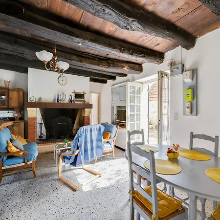 Tranquil Escape In Cendrieux Feriehus