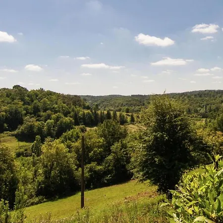 Tranquil Escape In Cendrieux Val de Louyre et Caudeau