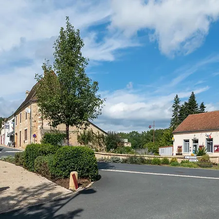 Tranquil Escape In Cendrieux Feriehus